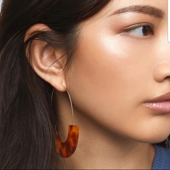 Leopard Tortoise Acrylic Crescent Dangle Earrings - Picture 3 of 3